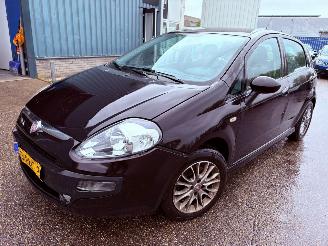 Schadeauto Fiat Punto Evo 1.3 M-Jet Dynamic BJ 2011 199.719 KM 2011/4