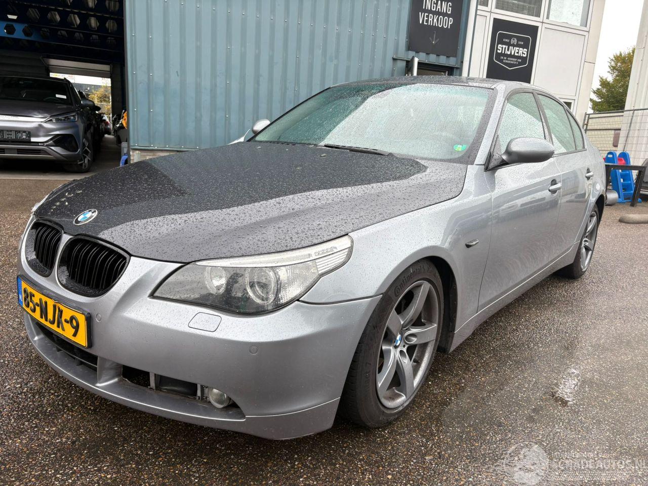 BMW 5-serie 530i BJ 2003 262.841 KM