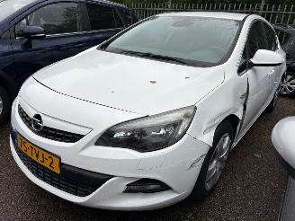 uszkodzony samochody osobowe Opel Astra 1.4 Turbo Sport 2012/4