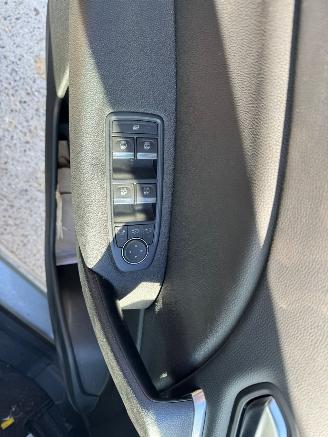 Renault Captur 1.0 TCe 90 Intens picture 17