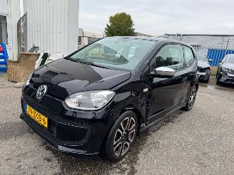 Avarii autoturisme Volkswagen Up! 1.0 move up! BlueMotion 2013/11