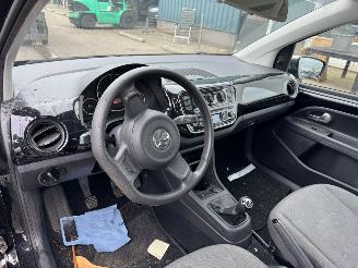 Volkswagen Up! 1.0 move up! BlueMotion picture 10