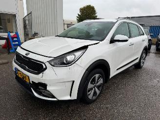 Voiture accidenté Kia Niro 1.6 GDi Hybrid First Edition 2016/12