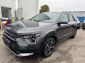 damaged passenger cars Kia Niro 1.6 GDi Hybrid DynamicPlusLine AUTOMAAT 2024/2