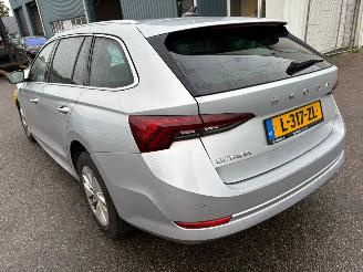 Skoda Octavia Combi 1.0 TSI Business Edition picture 2