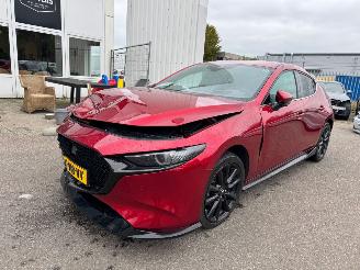 Avarii autoturisme Mazda 3 2.0 e-SkyActiv-X M Hybrid 186 Luxury 2021/3