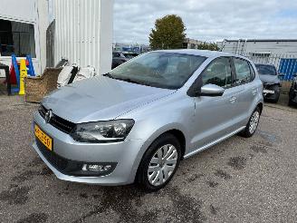 damaged passenger cars Volkswagen Polo Volkswagen Polo 1.2 TSI BlueMotion Comfortline 2013/10