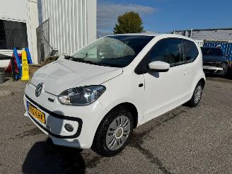 Schadeauto Volkswagen Up! 1.0 move up! 2012/5