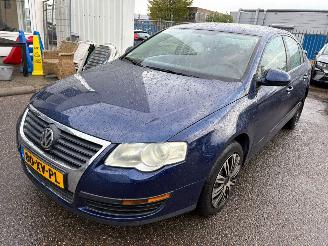 Avarii autoturisme Volkswagen Passat 1.6 FSI Trendline 2007/10