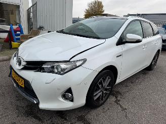 Coche accidentado Toyota Auris Touring Sports 1.8 Hybrid Lease BJ 2014 326.564 KM 2014/11