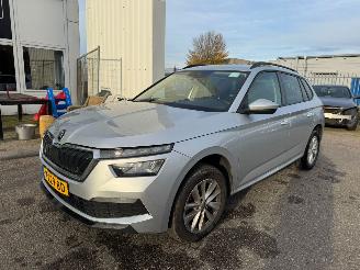 skadebil auto Skoda Kamiq 1.0 TSI Ambition AUTOMAAT 2023/10