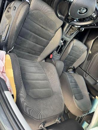 Volkswagen Golf Variant 1.6 TDI Highline Business R picture 14