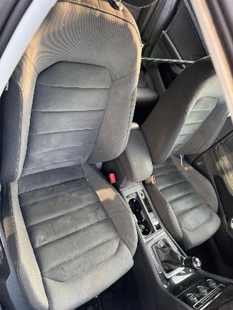 Volkswagen Golf Variant 1.6 TDI Highline Business R picture 15