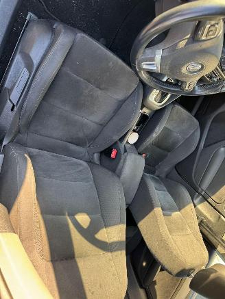 Volkswagen Golf 1.6 TDI Comfortline BlueMotion AUTOMAAT picture 13