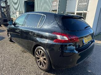 Peugeot 308 1.6 BlueHDi Blue Lease Premium picture 3