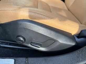 Volvo V-60 2.0 T5 Momentum 250 PK AUTOMAAT picture 16