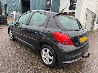 Peugeot 207 1.4 VTi XS picture 3