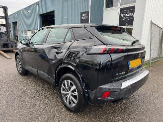 Peugeot e-2008 EV Active 50 kWh picture 3