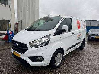 skadebil bedrijf Ford Transit Custom 340 1.0 EcoBoost L1H1 PHEV Trend 2020/1