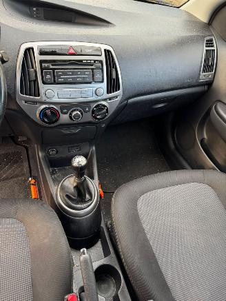 Hyundai I-20 1.2i i-Motion BJ 2012 130295 KM picture 14