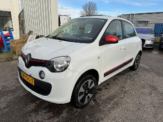uszkodzony samochody osobowe Renault Twingo 1.0 SCe Collection BJ 2017 216.850 KM 2017/9