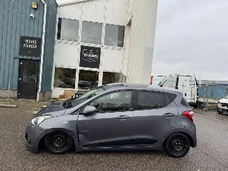 Hyundai I-10 1.0i i-Motion Go! 2016 picture 6