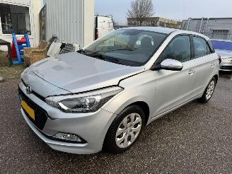 Vaurioauto  passenger cars Hyundai I-20 1.0 T-GDI Comfort 2018/8