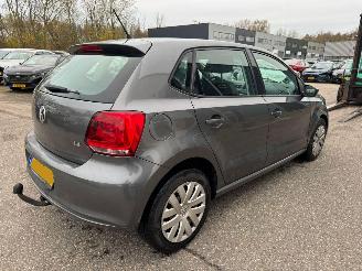 Volkswagen Polo 1.4-16V Comfortline BJ 2010 234.133 KM picture 5
