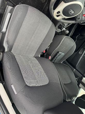 Kia Venga 1.4 CVVT X-tra BJ 2010 130.051 KM picture 13