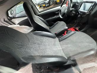 Toyota Aygo 1.0 VVT-i x-cite BJ 2019 50.148 KM picture 12