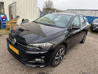 damaged passenger cars Volkswagen Polo 1.0 TSI Beats BJ 2018 123.612  KM 2018/6
