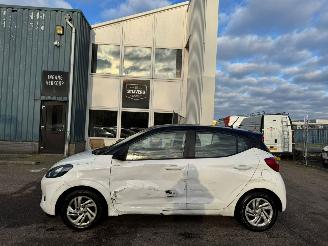 Hyundai I-10 1.0 Comfort 5-zits AUTOMAAT BJ 2022 60.228 KM picture 2