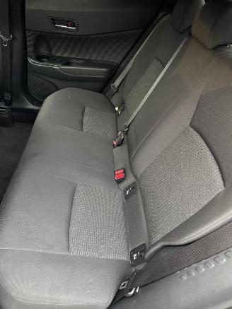 Toyota CH-R 1.8 Hybrid Dynamic AUTOMAAT picture 15