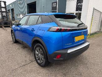 Peugeot e-2008 EV Active Pack 50 kWh picture 3