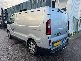 Renault Trafic 2.0 dCi 130 T27 L1H1 Work Edition picture 2
