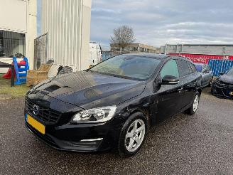 Schadeauto Volvo V-60 2.0 D2 Nordic+ 2016/7