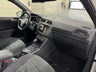 Volkswagen Tiguan 1.5 TSI AUTOMAAT BUSINESS R LINE picture 13