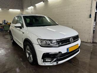 Volkswagen Tiguan 1.5 TSI AUTOMAAT BUSINESS R LINE picture 5