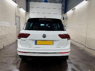 Volkswagen Tiguan 1.5 TSI AUTOMAAT BUSINESS R LINE picture 3