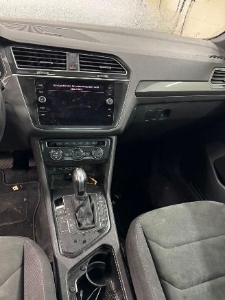 Volkswagen Tiguan 1.5 TSI AUTOMAAT BUSINESS R LINE picture 12