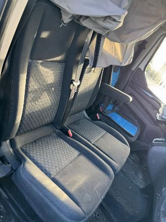 Ford Transit Connect Custom 300 2.0 AUTOMAAT TDCI L2H1 Trend BJ 2019 218.564 KM picture 10