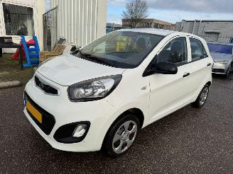 uszkodzony samochody osobowe Kia Picanto 1.0 CVVT Airco BJ 2011 165.191 KM 2011/6
