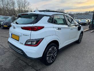 Hyundai Kona EV Comfort AUTOMAAT 64 kWh BJ 2023 31.431 KM picture 5