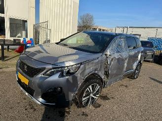 krockskadad bil auto Peugeot 5008 1.2 PureTech Blue Lease Premium 2020/9