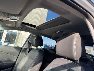 Hyundai Kona EV Premium Sky 64 kWh picture 15