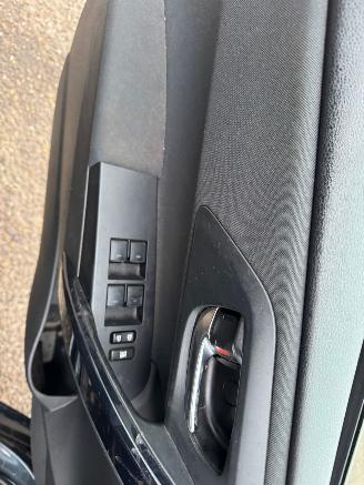 Toyota Auris Touring Sports 1.2T Dynamic BJ 2015 154.883 KM picture 11