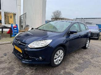Schadeauto Ford Focus 1.6 TI-VCT Lease Titanium BJ 2013 141.164 KM 2013/2