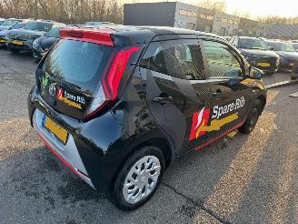 Toyota Aygo 1.0 VVT-i x-play picture 5