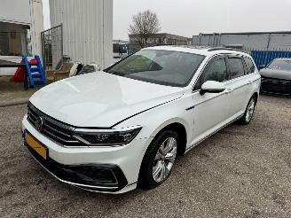 Unfallwagen Volkswagen Passat Variant 1.4 TSI PHEV GTE Business AUTOMAAT 2021/1