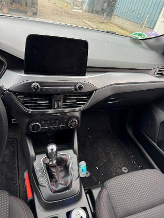 Ford Focus Wagon 1.0 EcoBoost Hybrid ST Line Style picture 15